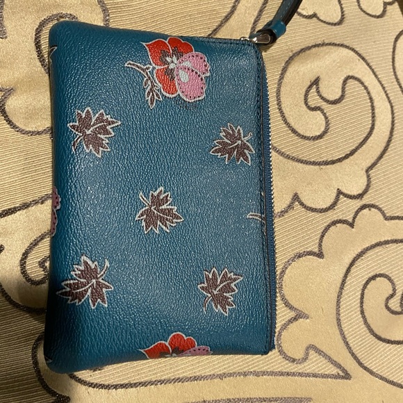 Coach wallet - Picture 2 of 3